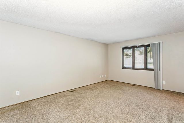 1910 N Mount Carmel Ave, Wichita, KS 67203