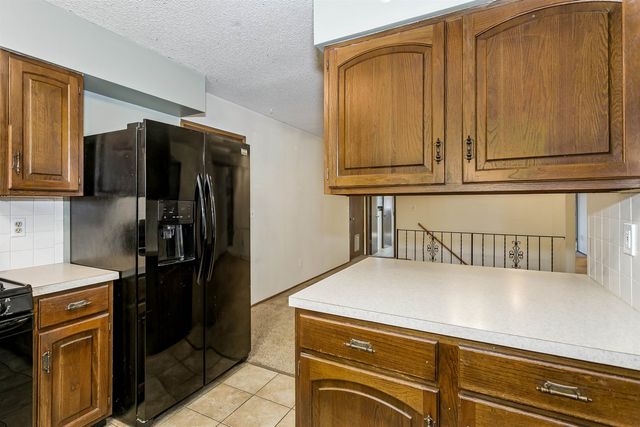 1910 N Mount Carmel Ave, Wichita, KS 67203