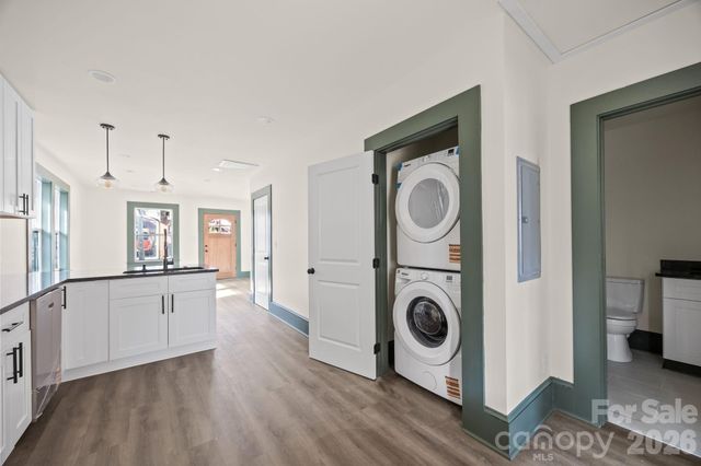 63 Elizabeth Place, Asheville, NC 28801