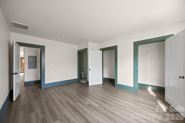 63 Elizabeth Place, Asheville, NC 28801