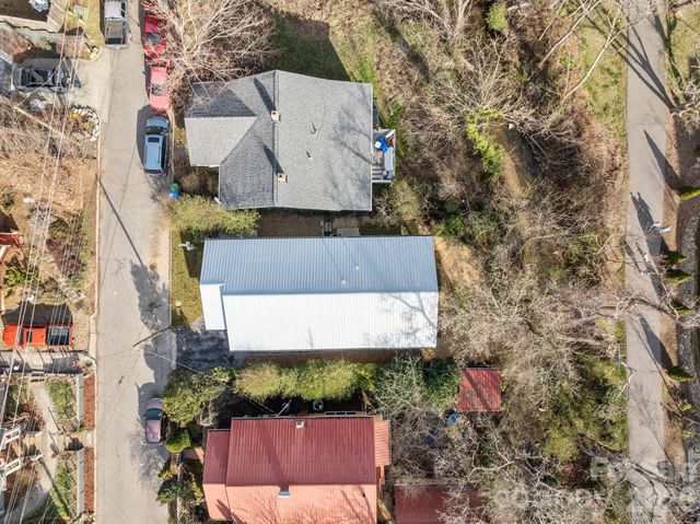 63 Elizabeth Place, Asheville, NC 28801