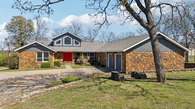 5219 S 265th West Avenue, Sand Springs, OK 74063