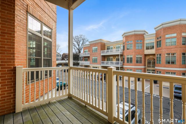 50 Stone Ridge Way 2A, Fairfield, CT 06824