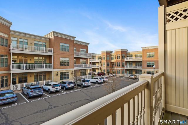 50 Stone Ridge Way 2A, Fairfield, CT 06824