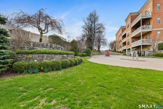 50 Stone Ridge Way 2A, Fairfield, CT 06824