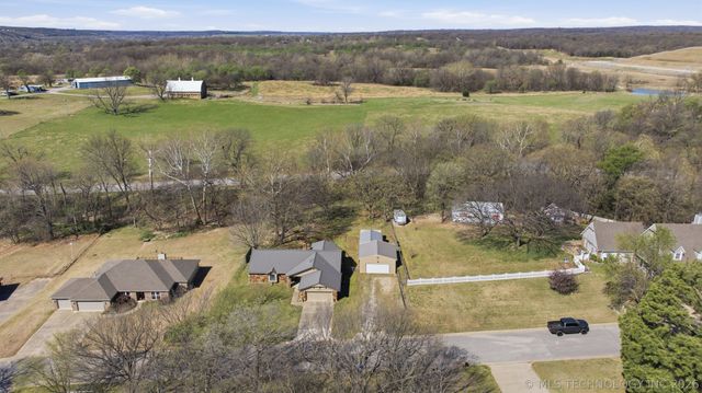 144 S 176th West Place, Sand Springs, OK 74063