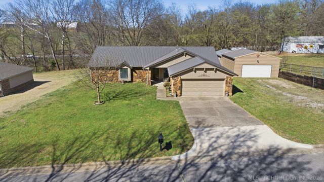 144 S 176th West Place, Sand Springs, OK 74063