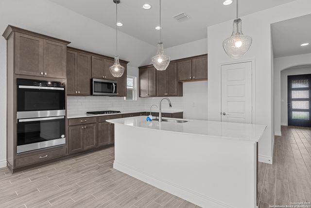 12445 Nazareth, San Antonio, TX 78253