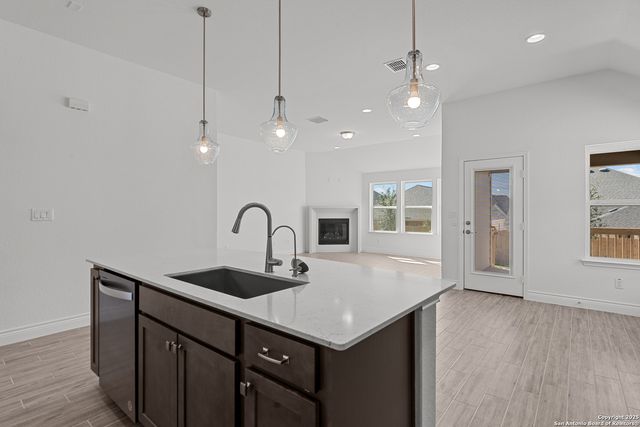 12445 Nazareth, San Antonio, TX 78253