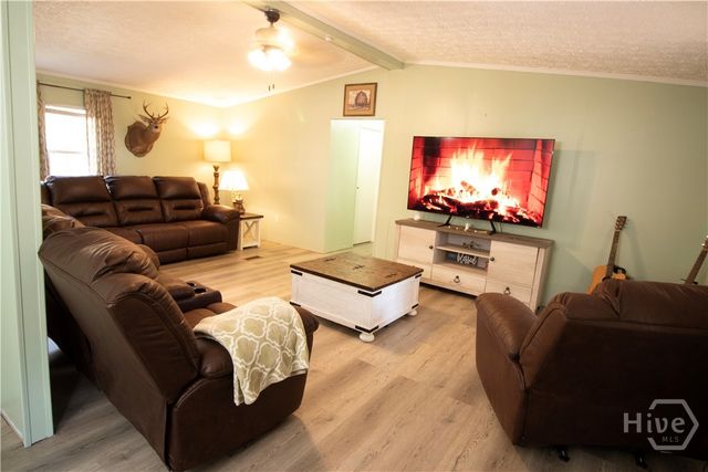 2879 Seed Tick Road, Ellabell, GA 31308