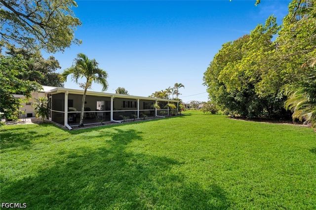 4118 SE 3rd AVE, Cape Coral, FL 33904