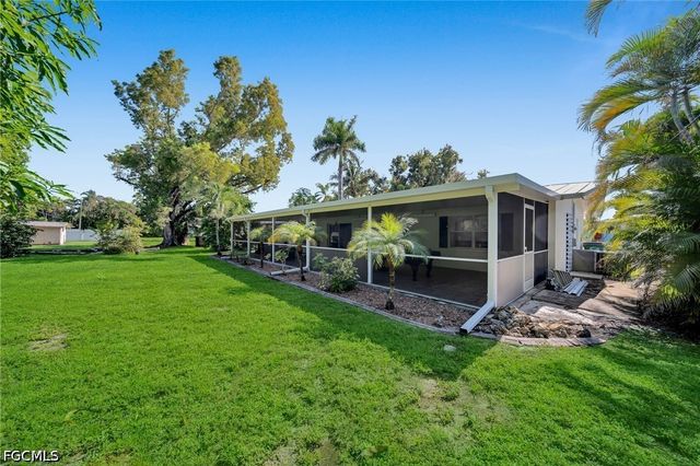 4118 SE 3rd AVE, Cape Coral, FL 33904