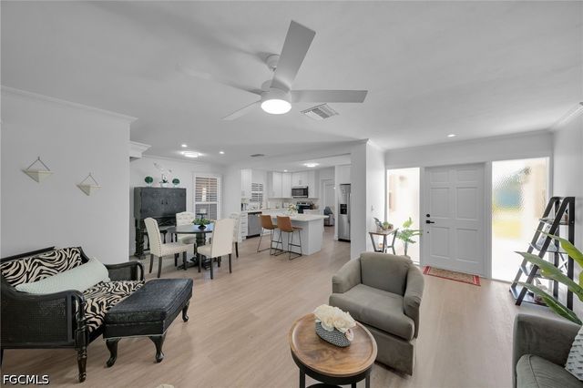 4118 SE 3rd AVE, Cape Coral, FL 33904