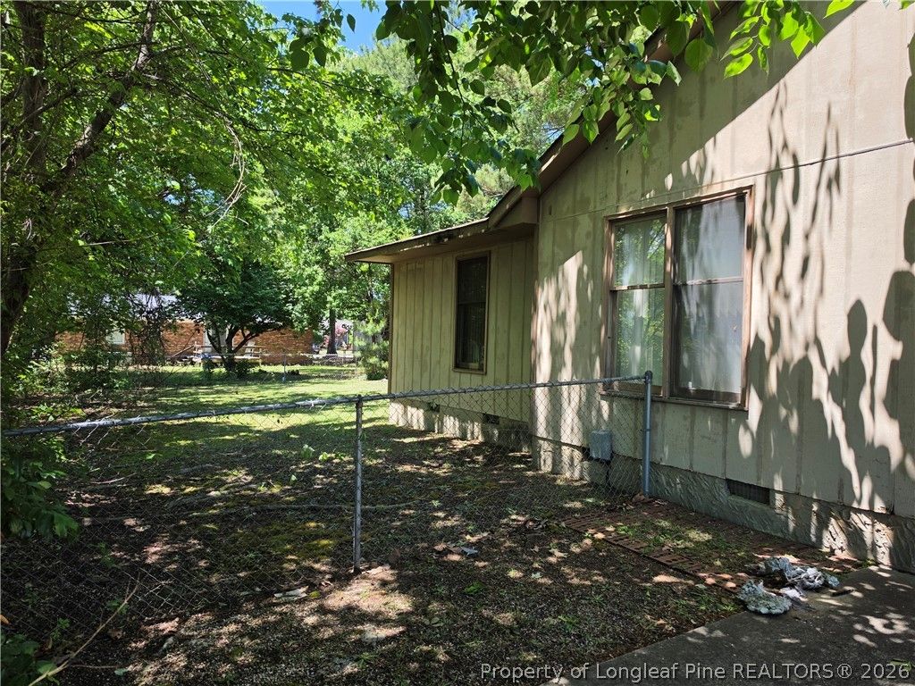 556 Glensford Drive, Fayetteville, NC 28314 — photo 4