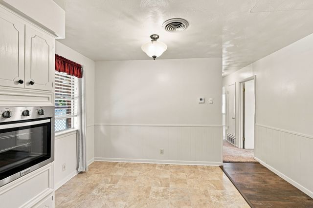 1420 Austin Drive, Ennis, TX 75119