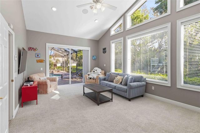 15108 KESTRELGLEN WAY, Lithia, FL 33547