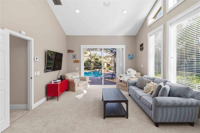 15108 KESTRELGLEN WAY, Lithia, FL 33547