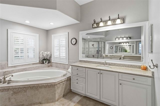 15108 KESTRELGLEN WAY, Lithia, FL 33547