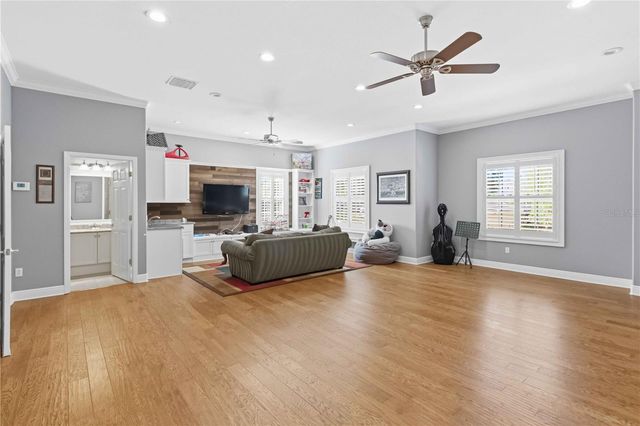 15108 KESTRELGLEN WAY, Lithia, FL 33547