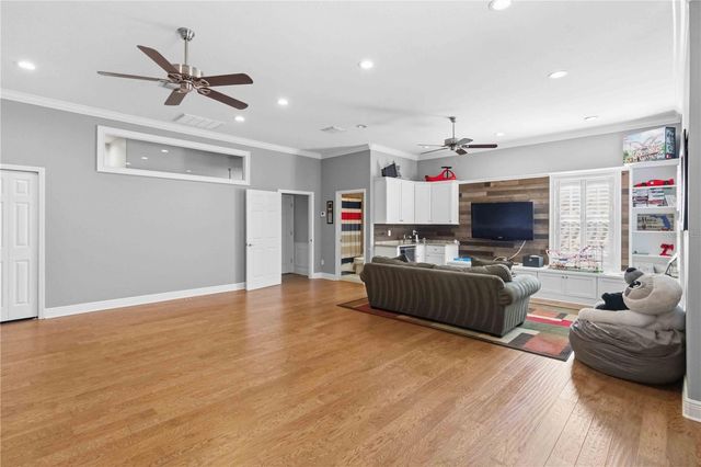 15108 KESTRELGLEN WAY, Lithia, FL 33547