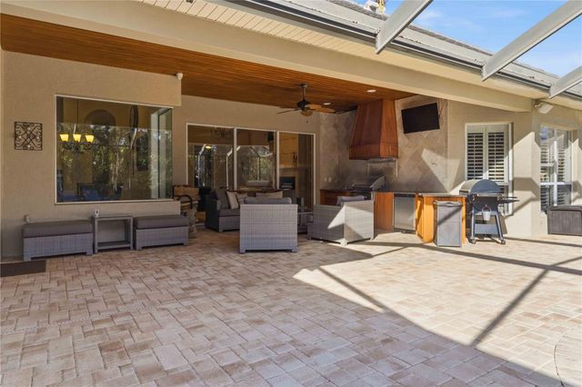 15108 KESTRELGLEN WAY, Lithia, FL 33547