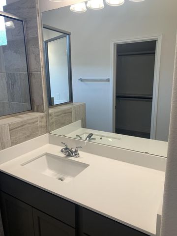 221 Rosebush DR, Liberty Hill, TX 78642