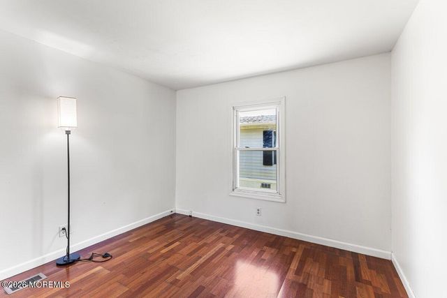 2 Cedar Court, Manalapan, NJ 07726
