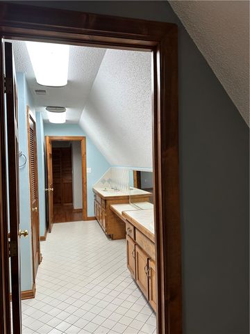 296 Long Mountain Road, Pickens, SC 29671