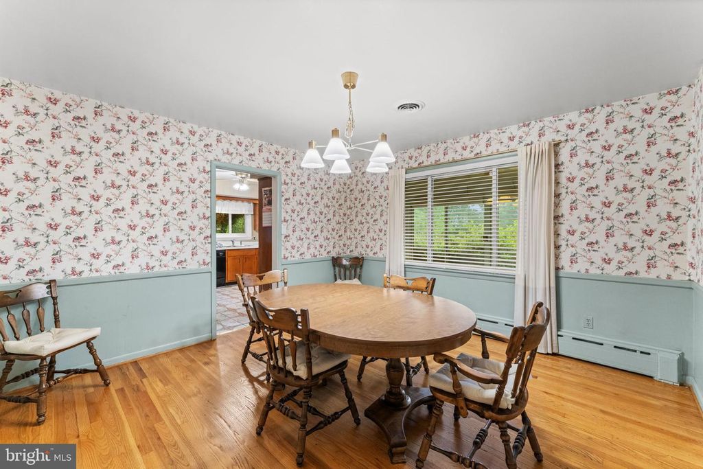 Image 10 of property listing at 7293 BROWNS BRIDGE RD, Fulton, MD 20759