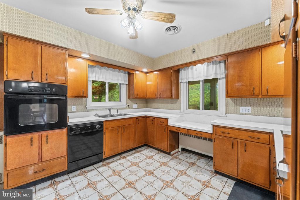 Image 14 of property listing at 7293 BROWNS BRIDGE RD, Fulton, MD 20759