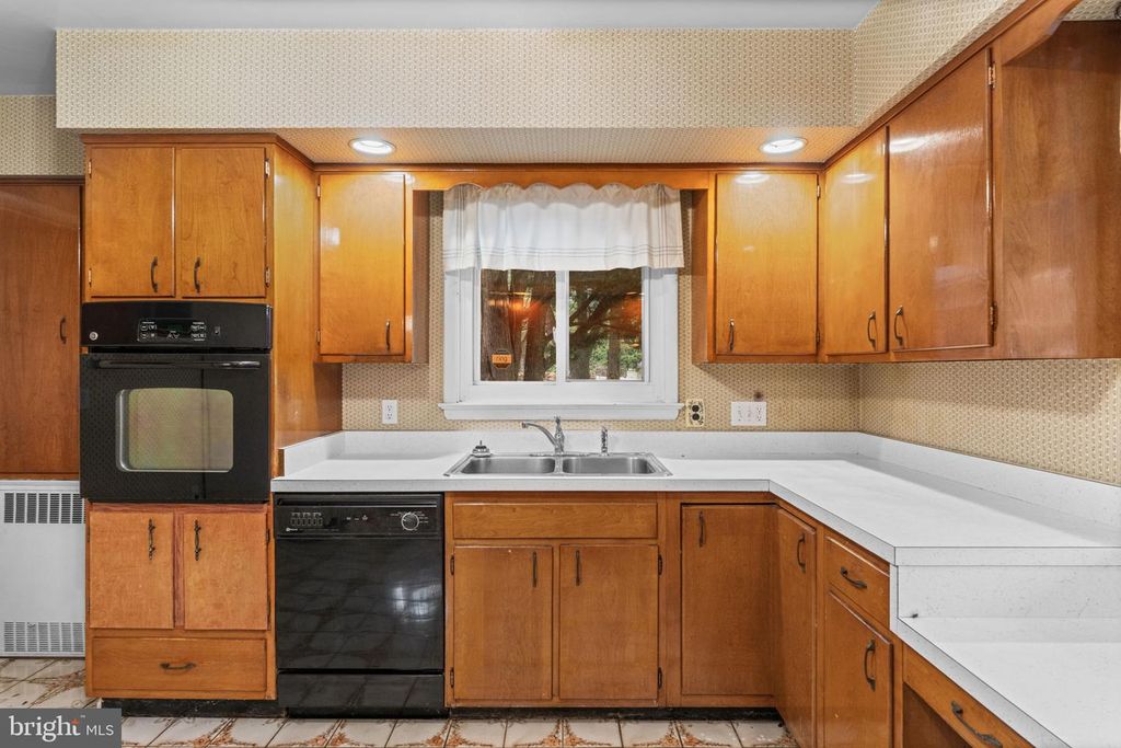 Image 21 of property listing at 7293 BROWNS BRIDGE RD, Fulton, MD 20759