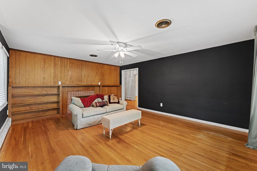 Image 5 of property listing at 7293 BROWNS BRIDGE RD, Fulton, MD 20759