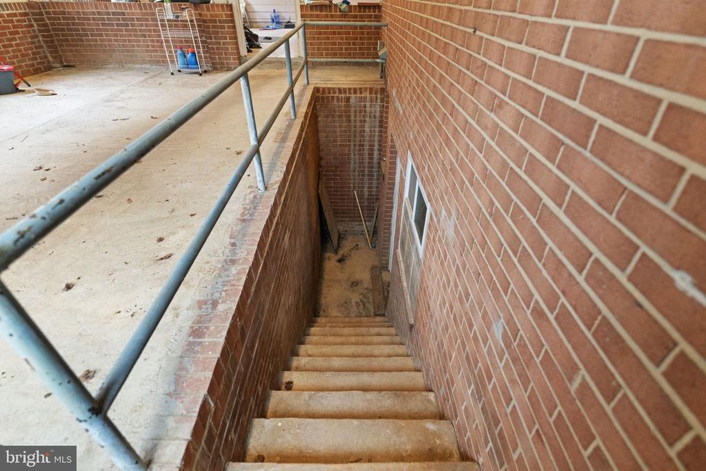 Image 77 of property listing at 7293 BROWNS BRIDGE RD, Fulton, MD 20759