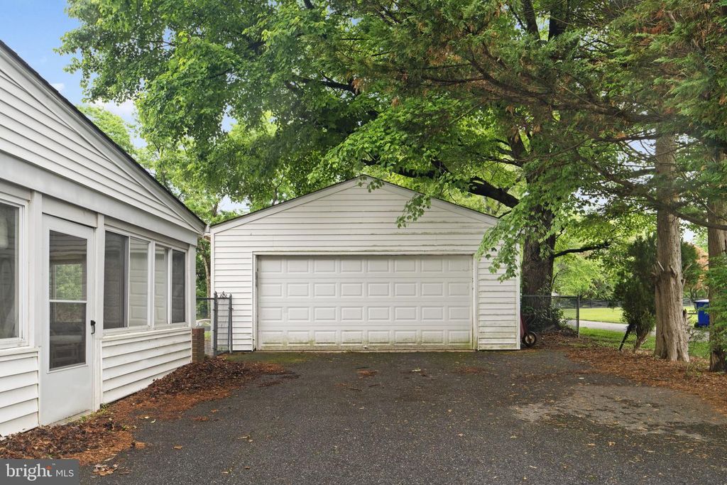 Image 83 of property listing at 7293 BROWNS BRIDGE RD, Fulton, MD 20759