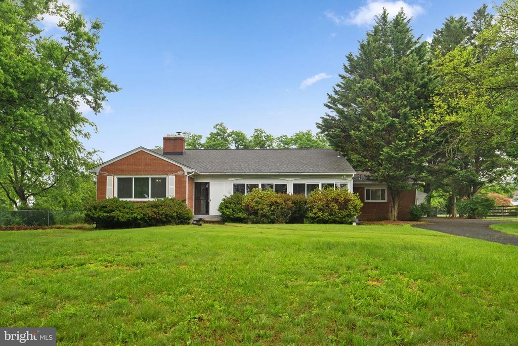Image 88 of property listing at 7293 BROWNS BRIDGE RD, Fulton, MD 20759