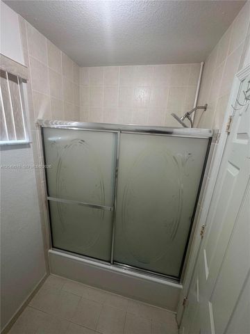 8743 NW 106th Ln 8743, Hialeah Gardens, FL 33018