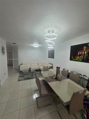 8743 NW 106th Ln 8743, Hialeah Gardens, FL 33018