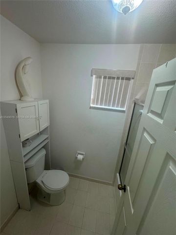 8743 NW 106th Ln 8743, Hialeah Gardens, FL 33018
