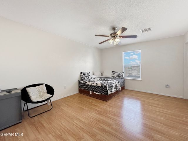 6121 CAROLE JESCHKE Court, El Paso, TX 79924