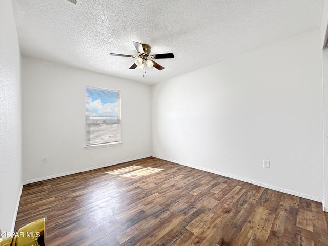 6121 CAROLE JESCHKE Court, El Paso, TX 79924