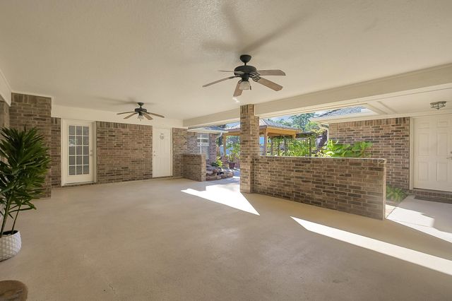 26107 Maplewood Drive, Spring, TX 77386