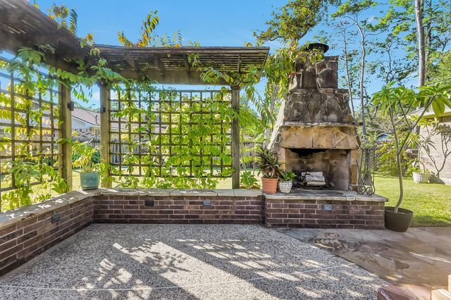 26107 Maplewood Drive, Spring, TX 77386