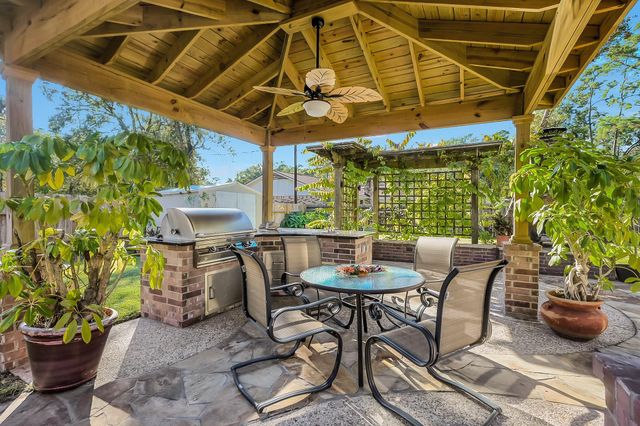 26107 Maplewood Drive, Spring, TX 77386