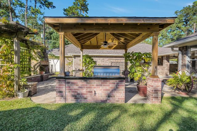 26107 Maplewood Drive, Spring, TX 77386