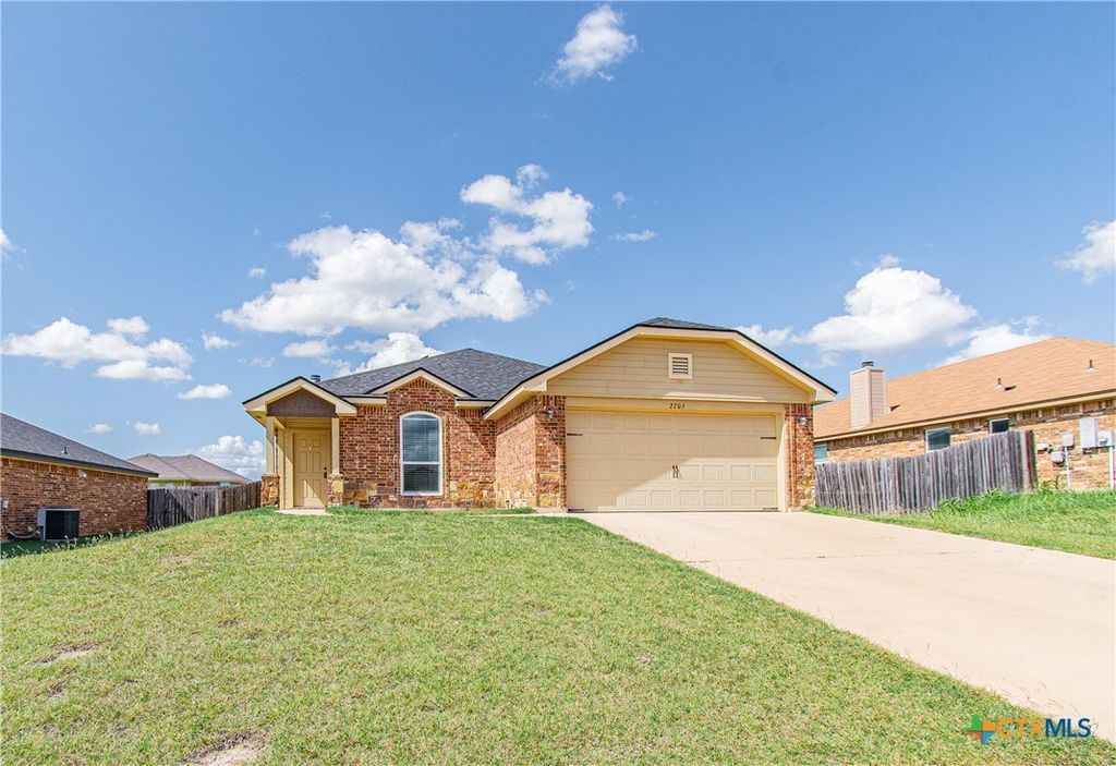 2705 Uvero Alto Drive, Killeen, TX 76549
