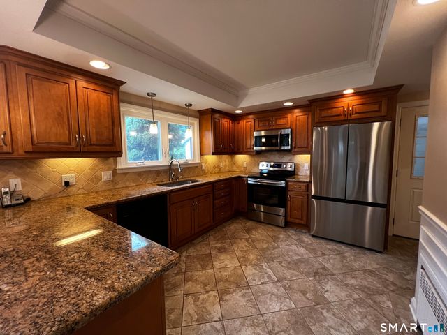 253 Arch Road, Avon, CT 06001