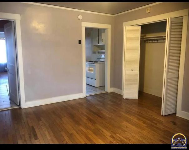 1116 SW Taylor ST, Topeka, KS 66612