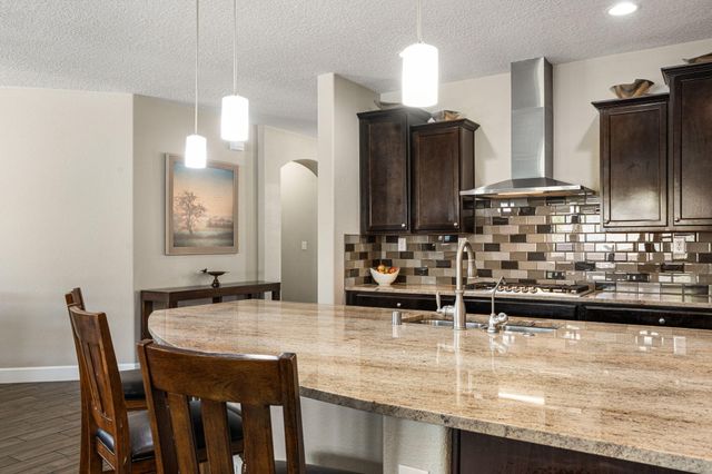 5625 Pikes Peak Loop NE, Rio Rancho, NM 87144