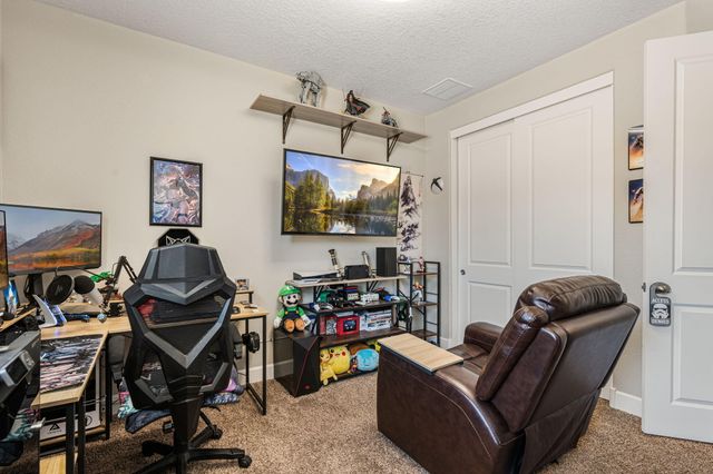 5625 Pikes Peak Loop NE, Rio Rancho, NM 87144