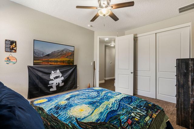 5625 Pikes Peak Loop NE, Rio Rancho, NM 87144